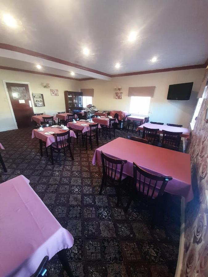 Lynton Hotel — Photos 1